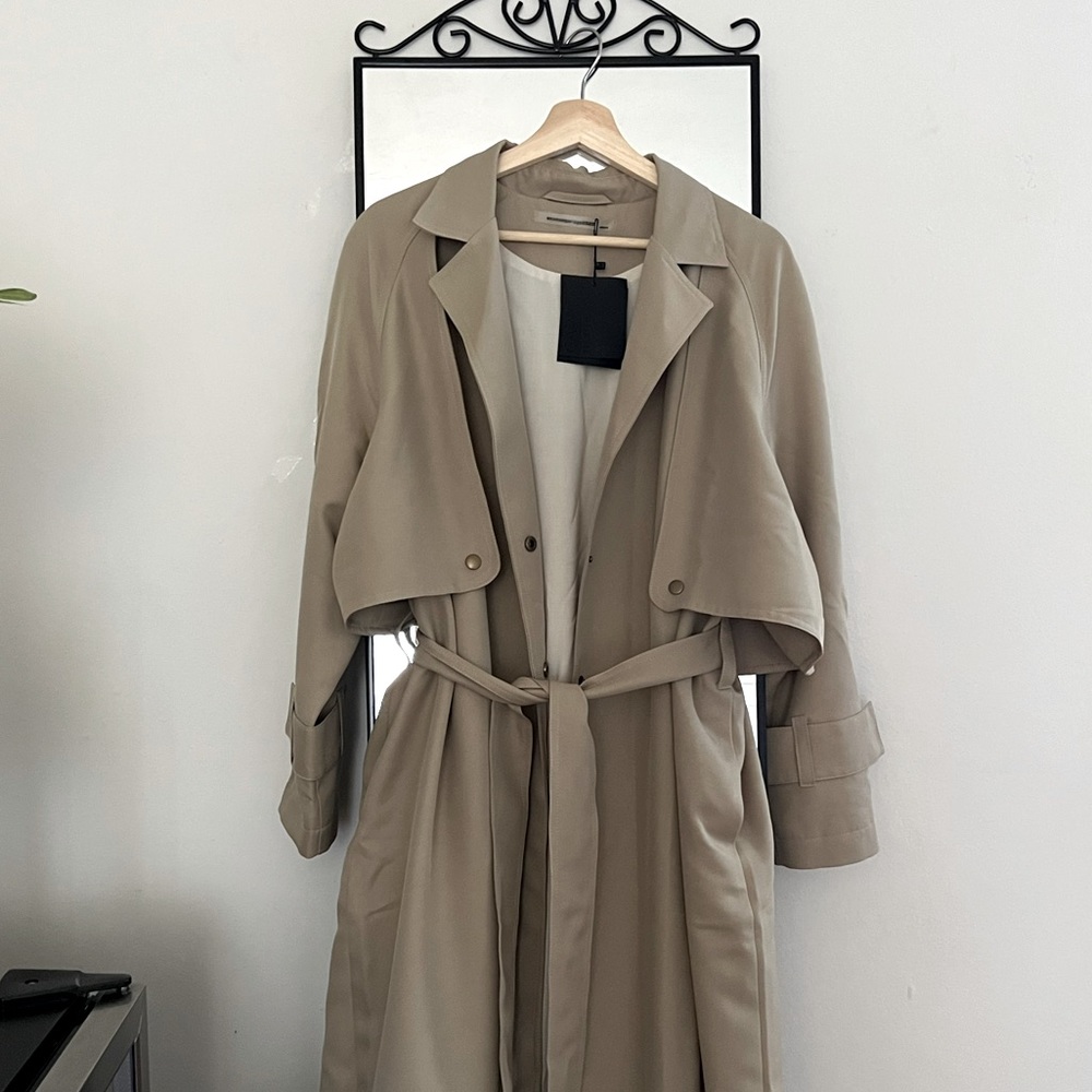 Gorgeous autumn/spring trench